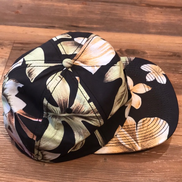 “Fresh” Neff Floral Snapback Hat - Picture 3 of 4